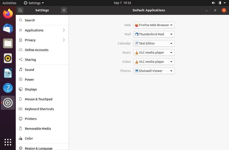 Ubuntu VLC по умолчанию